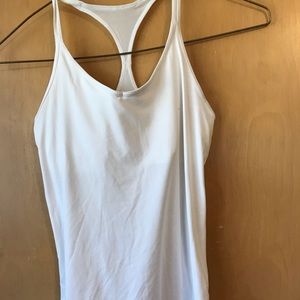 White under armour tank top